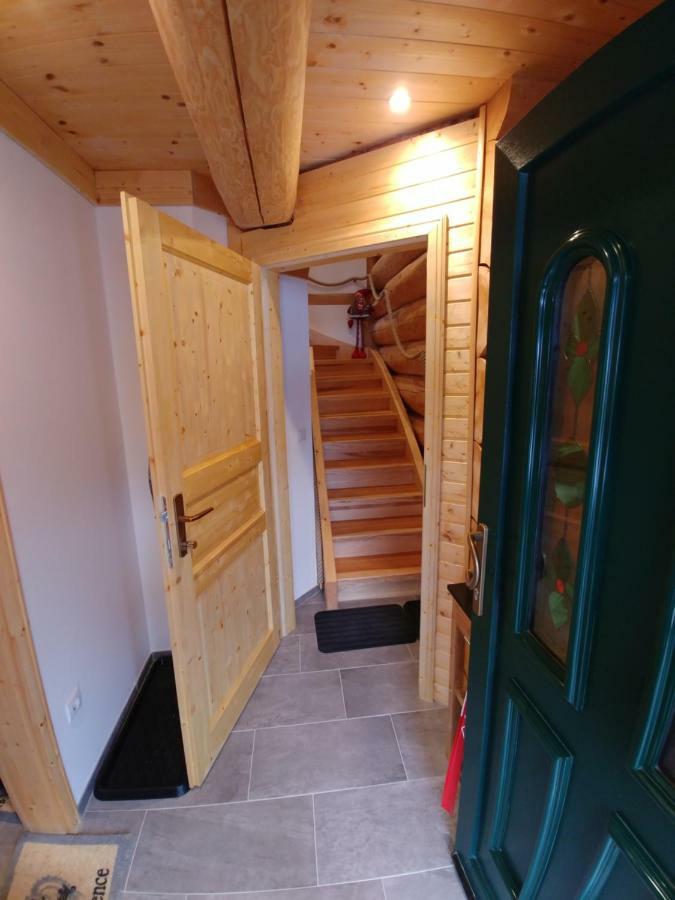 Ferienwohnungen Blockhaus - Zwergenhaeusl Grünau im Almtal エクステリア 写真